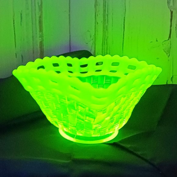 Vintage Fenton Opalescent Uranium Glass Basketweave Lace Top Square Bowl